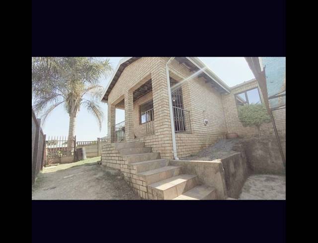 3 BEDROOM HOUSE FOR SALE IN NORTHDALE